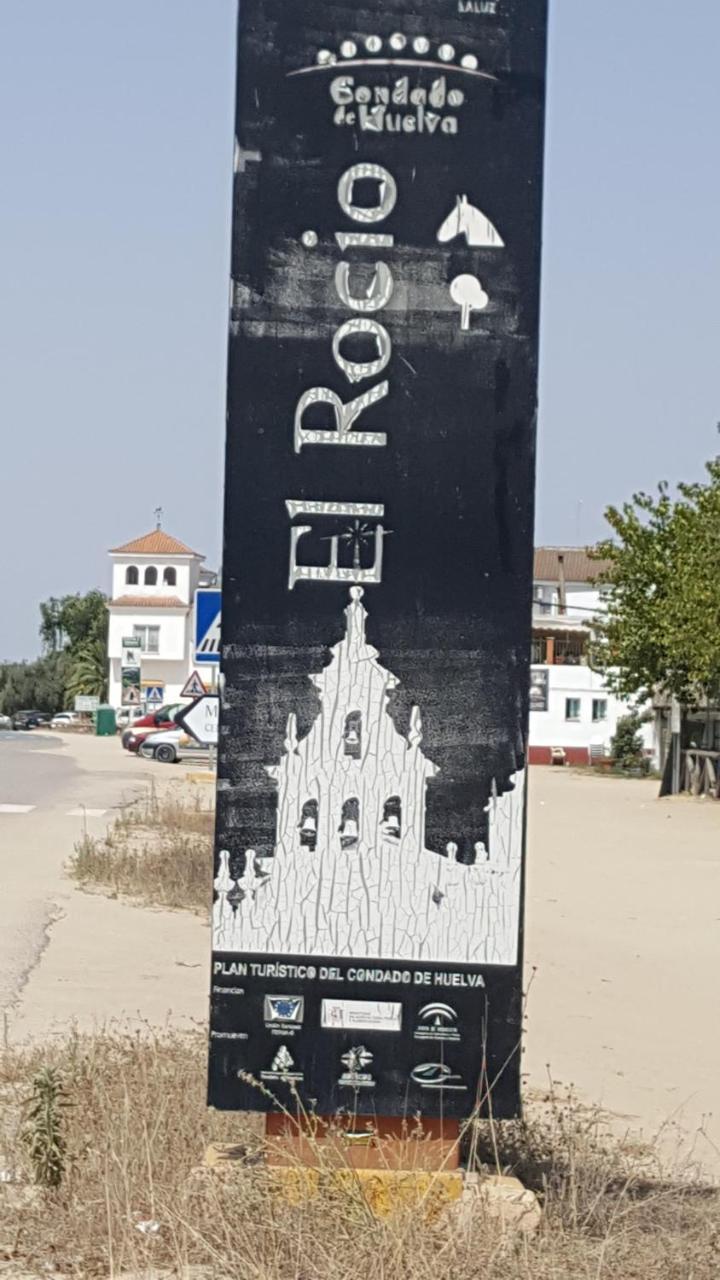 Hospedería Rural Las Buganvillas El Rocío Exterior foto